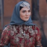 Mina Vahid Instagram - ای دل اندربند زلفش از پریشانی منال مرغ زیرک چون به دام افتد تحمل بایدش