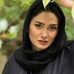 Mina Vahid Instagram - خب خدا روشکر که نت وصل شد و ملت ایران خوشحالن ... ممنونیم از مسئولین که لطف کردن و دوباره ما رو به جهان وصل کردن و قول می دیم که دیگه کار بد نکنیم چون حسابی تنبیه شدیم... 😡😡😡😡