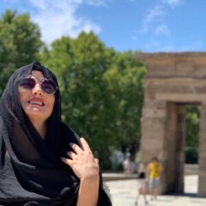 Mina Vahid Instagram - کی میشه دوباره بخندیم همین قدر سر خوش و بی خیال