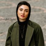 Mina Vahid Instagram - سنكا مي گويد:آنچه ما را عصباني مي كند ،برداشت هاي خوشبينانه خطرناكي درباره چگونگي جهان و ديگر افراد است.هرگاه از اميدواري بيش از حد دست برداريم،ديگر عصباني نخواهيم شد.(تسلي بخشي هاي فلسفه)