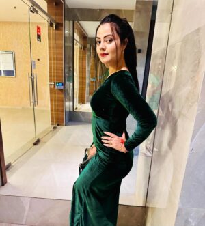 Minakshi Jaiswal Instagram - 💚💚