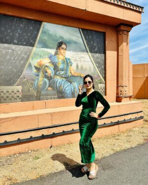 Minakshi Jaiswal Instagram - Ramojifilmcity 💚 #ramojifilmcity #shootdairies