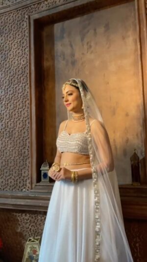Minakshi Jaiswal Instagram - Bts #taaraexclusivejewellery #actress #Minakshijaiswal #Mumbai