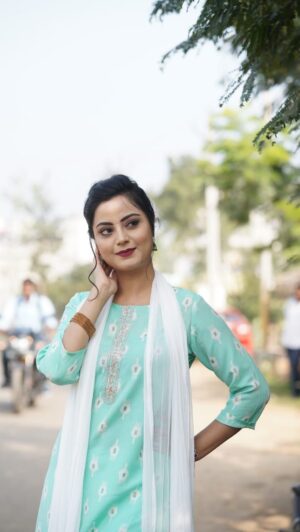 Minakshi Jaiswal Instagram - 💚💚💚💚💚 #bts #Telgumovie #actress #Minakshijaiswal #hyderabad #vizag #Mumbai 💚💚💚💚💚