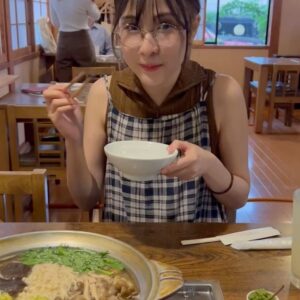 MindaRyn Instagram - 鴨鍋最高〜

นาเบะเป็ดที่ดีย์งาม~

Duck hot pot is the best~

🦆✨🍲