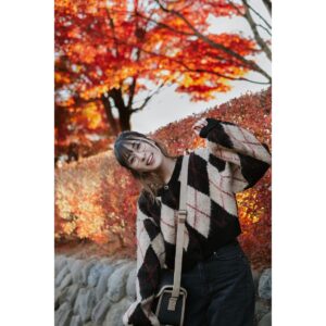 MindaRyn Instagram - 紅葉最高だー！！🍁🍂
河口湖で撮った写真編集が完成できたので、
これからどんどんIGでアップして行こうぜ！
お楽しみに！！✨

—————————

ใบไม้แดงฉวยมากกก🍁🍂
แต่งรูปที่ไปถ่ายที่คาวากูจิโกะเสร็จเรียบร้อยย
เดี๋ยวจะทยอยอัฟลงใน IG น้า
เตรียมตัวรับแรงกระแทก!!✨

—————————

Autumn leave season~🍁🍂
Ive just finish editing the photo I took from Kawaguchiko! I will start upload it on my IG from now!
Stay tune!!✨

#MindaRynのphoto