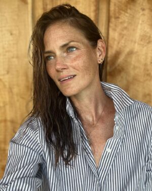 Mini Anden Instagram - Summer feels ☀️ #wethair #freckles & #stripes