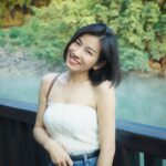 Mini Chao Instagram - #索夫波 是最近最喜愛的醫美療程❤️ 主要是針對輪廓線的調整～Sofwave 索夫波#結合電波及聚焦超音波原理 對於皮膚薄的地方可以刺激膠原蛋白 （澎潤） , 脂肪鬆的地方加強緊實（拉提） ，讓你立馬看到效果～🌟🌟🌟能夠依照個人需求客製化調整最適合你的療程～🫶🏻 本來擔心打完會像麵包超人腫腫圓圓🥲影響工作⋯沒想到臉部只是輕微漲漲2～3天後消腫，2週後形成小V臉 ..拍照時不用再像以前一樣需要修照片就有令人羨慕的完美臉型⋯❤️❤️❤️ 如果你跟我一樣 追求 #年輕 #緊實 #拉提 #小V臉 請你一定要感受一下「索夫波」 ～我最近最喜愛的醫美療程❤️ @skindr_tw #客製化療程 #美從我開始 #Sofwave #索夫波#非侵入式 #我的未來美肌新浪潮 #一次到位 #索夫波認證診所 #悠美診所