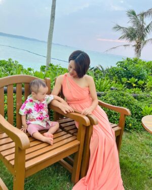 Minori Inudo Instagram - お友達の結婚式で沖縄へ👰‍♀️💒🤵‍♂️
本当に素敵☺️
波の音が聞こえるところで...🏝️
おめでとうございます🌸

#沖縄
#海