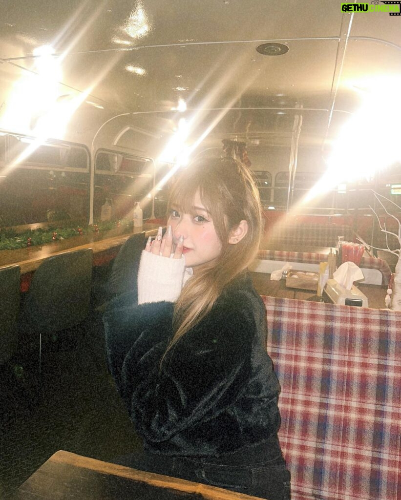 Mirai Yokoda Instagram - ここのカフェ可愛すぎて写真撮りまくった🥹♡