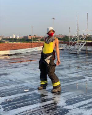 Miranda Rae Mayo Instagram - Surviving summer in bunker gear on a hot ass roof🥵😆

 @ma__garrett knows!