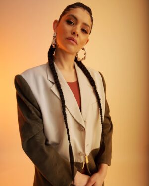 Miranda Rae Mayo Instagram - Link in bio

📸 @alexhazelstudios ⁣
👕 @salsogroovy 
✨ @13publicity
💄 @chicagomakeupartists 
💇🏽‍♀️ @mzjada_d