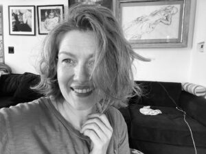 Mireille Enos Instagram - I’m always happy on my birthday. 
And full of gratitude for my life. 
46 times around the sun….
