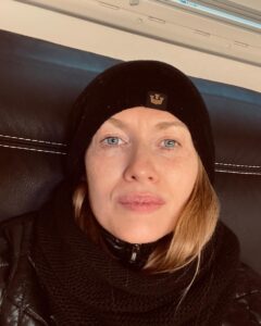 Actress Mireille Enos HD Instagram Photos and Wallpapers August 2022