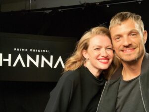 Mireille Enos Instagram - In London with this guy.... 💕 10 days and counting! #hannaonprime #amazonprime #march29