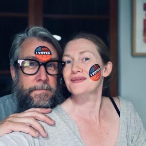 Mireille Enos Instagram - VOTE !