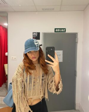 Mirela Balić Instagram - Rodando y queriendo a mi gente 🖤🎬💭

Gracias por la enorme y tan bonita acogida que está teniendo @elitenetflix 🍀 blessed 🙏