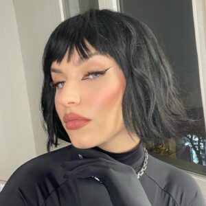 Mirela Balić Instagram - @yslbeauty #yslbeauty #makeuplook 🖤