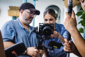 Mireya Bravo Instagram - Os dejo algunas fotitos del making of.
En estos días os dejaré el vídeo🫶🏼

@airmusicspain 

#MireyaBravo #work #solorespira #sing #style #music