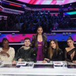 Miriam Rodríguez Instagram - Empezar el año así. Con la misma ilusión, responsabilidad y respeto que hace 6 años, pero esta vez del otro lado y reviviendo muchas emociones… ✨ Me llevo el corazón lleno de amor con esta experiencia; conocerles y compartir un rato con todxs ellxs ha sido increíble y son maravillosxs🍾❤️‍🩹🥹 Gracias a todas las personas bonitas que durante estos dos días me habéis enviado tantos mensajes de cariño, me siento agradecida y afortunada. Gracias por la oportunidad y la confianza @operaciontriunfo 🙏 a todxs lxs profes y a todo el equipazo que está detrás de las cámaras que hacéis esto posible. A mis @mariaplateromakeup y @elenasanchez7743 que son unas cracks ✨ Gracias a mis compis de mesa por la acogida y hacerme sentir una más @pablorouss_ @crisregatero y @buikamusic 🫶🏼 Y gracias a mi querida @chenoa porque tu abrazo siempre es un lugar seguro para mí, te admiro. fotitos @joseirun_fotografia 📸🫶🏼 lookingggggggg @davidrivas___ x @houseofcbes os quiero, feliz2O24 MR