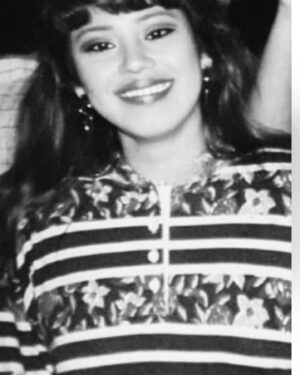 Miriam Saavedra Instagram - El seno espiritual , una Abuela  que nos cuidó , nos enseñó y demostró grandes valores bíblicos y humanos ♥️ hace muchos años mi Tia gloria descansa en los brazos de Dios y Los Ángeles pero en nuestras veladas y días de felicidad ella está presente 😇