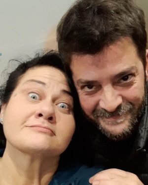 Mirta Wons Instagram - @previalaserie o los gustos hay que dárselos siempre📍
.
Proyecto jugado, original, fresco del cráneo, cuore y otras zonas corpóreas de @chaya.miranda ❤️te loveo mucho
.
@sergio.levinton produce y no encuentro la foto con vos
.
Un equipo DE LU JO. Pocas veces vi semejante calidad humana y profesional.  Cada uno y una de los técnicos es impecable en lo suyo y en todo su conjunto y como no voy a spoilear nada nada nada, en representación de ellos y ellas @victoriapanero 📽y su lente magica 
.
Les deseo un compa hermoso💖 como @pablorago72 . 
.
@inesestevezin quiero otra vuelta🙏

Y en lo actoral, un desafío enorme. Salir de la zona de comodidad es genial🔥
.
Chusmeen la #previa de la @previalaserie 
.
.
#intimidad #serie #Comedia #actress #cordobateamo #rodaje #laprevia #enjoy