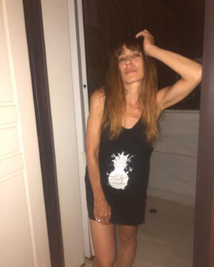Mirto Alikaki Instagram - Σαν παλιά Polaroid! #polaroid #summar #summernights #oldschool