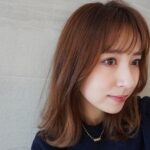 Misa Eto Instagram - ⁡ ⁡ ⁡ 前髪カット💇‍♀️ マジックカーラー32mmで巻いてちょうどいいくらいに。 毛先も32mmで外巻きにして顔周りだけリバース巻き。 オイルを軽くつけて、セルフヘアセットも簡単。 今、前髪は短めで後ろはロングに伸ばし中です✨ ⁡ もう8年以上ずっと私の髪をケアしてくれてる @shingo_kawada さん🫰🏻🤍 ⁡