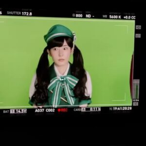 Misako Renbutsu Instagram - 🐣

映画 #女優は泣かない

ついに本日から公開です！
ついに、と書いてしまうくらい、紆余曲折あった、難産だった作品です。巣立つんだなぁ、嬉しいなあ。
-
がむしゃらに、夢と闘う人たちのお話です。
壁にぶつかっては、壁を叩き壊そうとしたり、傷だらけでよじ登ろうとしたり、やっぱり無理！って壁の前で不貞寝したり。
そんな泥臭い、不器用な人間臭さが、キラキラ輝いてる映画だと思います。

そんな愛おしい彼女たちが、たくさんの人に届きますように。ぜひ劇場でご覧ください🕊️

あ〜〜なんかずっと心の中にいた梨枝が、飛んでった気がするな〜〜

@joyuwanakanai
