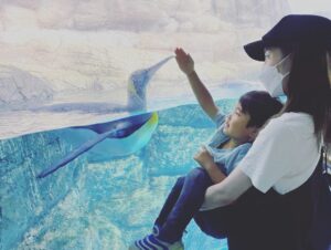 Misako Renbutsu Instagram - 🫧

ちょっと前から最近までの、ときめき

約2年ぶりに会った天使は小学生に、そして弟は言葉を覚えたスーパー自由人に変貌していて、2人にみさこー！みさこー！と呼ばれ続けたこの日、みさこは大変幸せでした😌(5.6枚目）