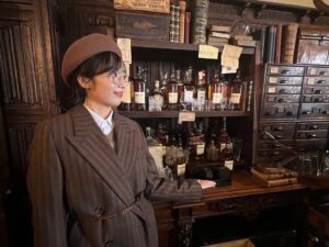 Misato Morita Instagram - サントリー ティーチャーズ ハイランドクリーム『TEACHER’S先生/缶の中の先生』篇 が公開されました🥃
#ティーチャーズ