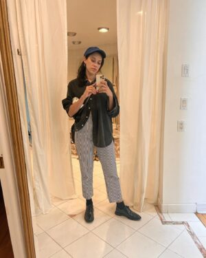 Mishel Prada Instagram - A Spring Attitude 🦢 A Spring lifestyle