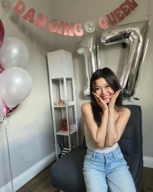 Miya Cech Instagram - young and sweet 🎂💕