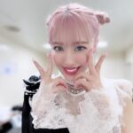 Miyabi Natsuyaki Instagram - I today🐼❤️ 写真いっぱい撮ったから のせちゃお🍒 こちらでも ライブの感想まってる🎀💕 今のマツエクよく見ると さりげなくピンク入ってて かわいいの🩷 @kokeshi0927 こけちゃんてんきゅ🩷 髪色ピンクが好評みたいで うれしい🍒💕 @maria_bigami ﾏﾘｱﾅてんきゅ🩵