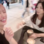 Miyabi Natsuyaki Instagram - ❤️💕❤️💕❤️ 聞いて聞いて〜💓 柴田さんと初めて ランチ行ってきたの𓌉◯𓇋‪ ずっと会いたかった先輩o̴̶̷᷄ ̫ o̴̶̷̥᷅💕 話したいことがありすぎて 時間たりませーーーーーん♡🥹 って事で次また会う約束も してきちゃった🫶🏻 あゆみお姉さまと乾杯できる日が くるなんて。。 はぁ〜幸せ❤️ （次はお酒で♡🍻） エプロンしてるあゆみお姉さま 貴重すぎる〜💕 @shibataayumi222 🍈💚 #メロン記念日 #柴田あゆみ さん♡