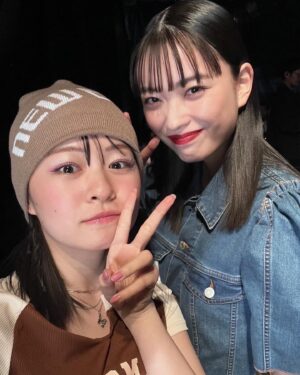 Mizuki Kayashima Instagram - ⁡
TGCありがとうございました〜！
うちわやボードまで嬉しかったです🫶🏻
⁡
舞台裏では久しぶりの再会だったり、今一緒に頑張ってるみんなとTGCの場で会う事が出来て幸せでした‪☺︎‬‪