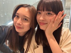 Mizuki Kayashima Instagram - ⁡
最近撮影でもお休みの日でもずっとあってるりりちゃん
⁡
きっと誰よりも会ってます。
⁡
一緒にいると居心地が良くて本当に大好きなお方。
⁡
少し前に一緒に買い物に行ってメガネを買いました。
とっても楽しかったなあ〜🫶