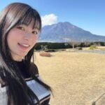 Mizuki Hoshina Instagram - はじめての鹿児島県🌸 #仙巌園 からの#桜島 ⛰ 桜と梅が満開🥰 もうすぐ春です🌸