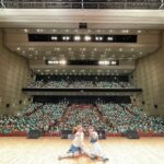 Moe Kamikokuryo Instagram - ⁡ ⁡ 〜RIKAMIKO Ⅱ〜 ⁡ お越しいただきありがとうございました💖 どちらの公演も楽しすぎましたね。😂 またいつかできますように✨ ⁡ 4枚目と5枚目は大好きなメンバーとたいせいさん😂💖 ⁡ ⁡ ⁡ ⁡ 🌷衣装🌷 ⁡ ・デニムベスト HOUGA @_houga_ ・ピアス、イヤリング、リング loni @loni_jewelry_ ⁡ スタイリング @harumiakane 🪐💕