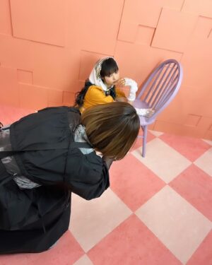 Moga Mogami Instagram - 最近はロングとショートと色々撮ってるよん

@yumikasawanishi さんが良い感じに
可愛くヘアセットしてくれる〜〜

地毛伸びてきたから
エクステつけるか
傷んでるところ切っちゃうか
ずっと悩んでる