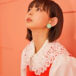 Moga Mogami Instagram - 猫娘っぽい服 鼻の穴は縦長です。 今日は母の日なので 母にギフトを、自分にもチョコを。 母のみなさま いつもおつかれさまです🙏