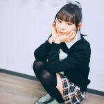 Moga Mogami Instagram - 私がよく「言葉にして伝えてくれると嬉しい」って言うのは それをしなければいけない、とか無理強いしたい訳じゃなく もしどんなに好きでいてくれても それって言葉にしないと１ミリも伝わらないから もし伝わって欲しいと思ってくれているのなら 伝えてくれないとわからないよーってことでした！ 自分の気持ちは隠したいとか 伝わらなくていいって思うのならそのままで大丈夫です！ 応援の仕方というのは人それぞれやりたいように、が大前提だと思うんです。 だから私はそこに関して気にしないから 伝えないから申し訳ないなんて思わないで欲しいです🙏 こうしてくれたら嬉しいな、ってことは それをしなかったからといって恨むとか嫌になる訳じゃないので☺️ 察するのって友だちや家族でさえ難しいし 相手の意思とは逆に思い込んで 悪い方向に考えてしまったりしますしね。 なので私はしつこいと思われようと 「全部読んでるよ」というのと 「いつもありがとう」は伝えていきます！