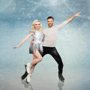 Mollie Gallagher Instagram - ✨✨DANCING ON ICE✨✨
It’s nearly here and I’m so excited ⛸

Been having the best time the past couple of months and we are excited for everyone to watch woooo 💫

Starts 15th January 2023 @itv
