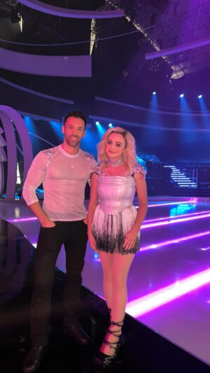 Mollie Gallagher Instagram - So on Sunday me and @slongchambon will be skating to…
Angel eyes- ABBA 

Lol enjoy xoxox 

SylvIain the show stealer wow xxxxx

Team mol&syl
Team guacamollie&&sillyconcarne 🤍