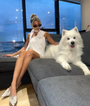 Mollie Salmon Instagram - Can I pet that dawgg 🐕🫧 
Dress @raganddoll 🥀