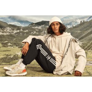 Molly Cranna Instagram - Really really loved making some new work for Adidas Fall with @aashishrthakur and @mylinanguyen // sets by @kaitlyn__darby // styling by @jordanrudd // hmu by @joannawoodmakeup // lighting by @action_jackson5 // thanks to @resinprojects @forgela @dayreps @favrivas and the entire team at @adidasoriginals for making this possible