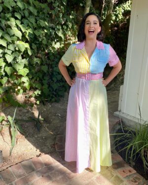 Molly Ephraim Instagram - Felt pretty standing by my dog’s errant turds for the OUTFEST premiere of @leagueonprime, with massive help from @tobyfleischman and @eddie_cook 🌈✨😅