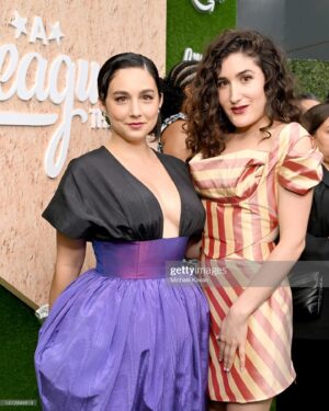 Molly Ephraim Instagram - ✨premiereeee!✨ got to wear a fancy-ass dress and feel like a real fancy-ass! show’s out in a week! catch me, my unborn child, and all my very hot friends on @leagueonprime on aug 12th! 

💕💗💕🧞‍♀️face beautification by @lizlash and hair coiffed by @eddie_cook 🧞‍♀️💕💕💗