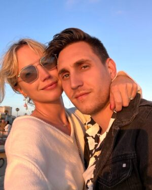 Molly McCook Instagram - 💕🏹