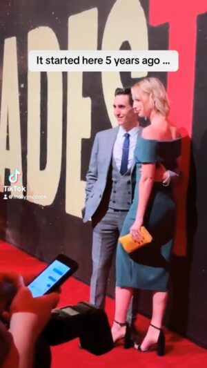 Molly McCook Instagram - @johnakrause 🥹✨

#hadestown #broadway #johnkrause #trending